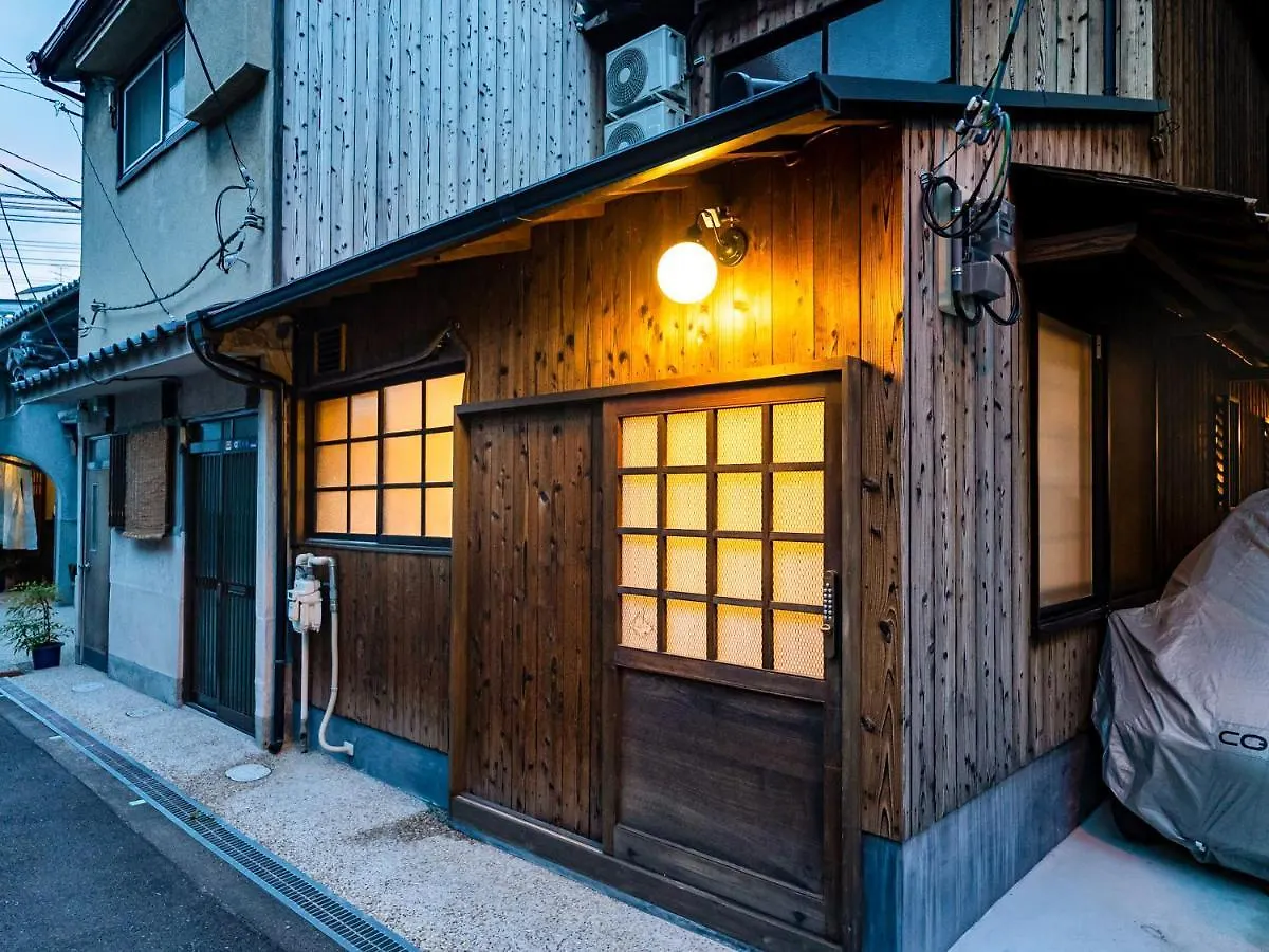 Villa Udatsuya Osaka Giappone