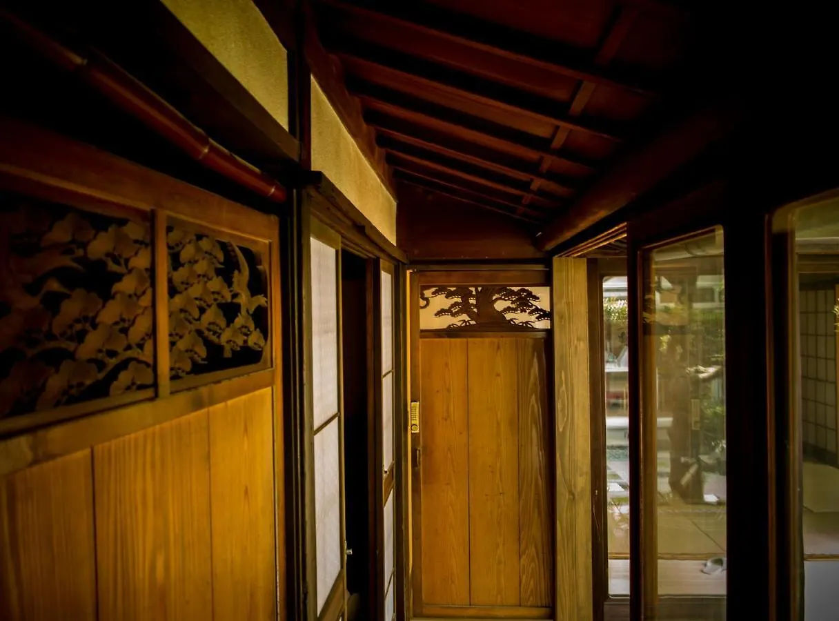 Villa Udatsuya Osaka Giappone
