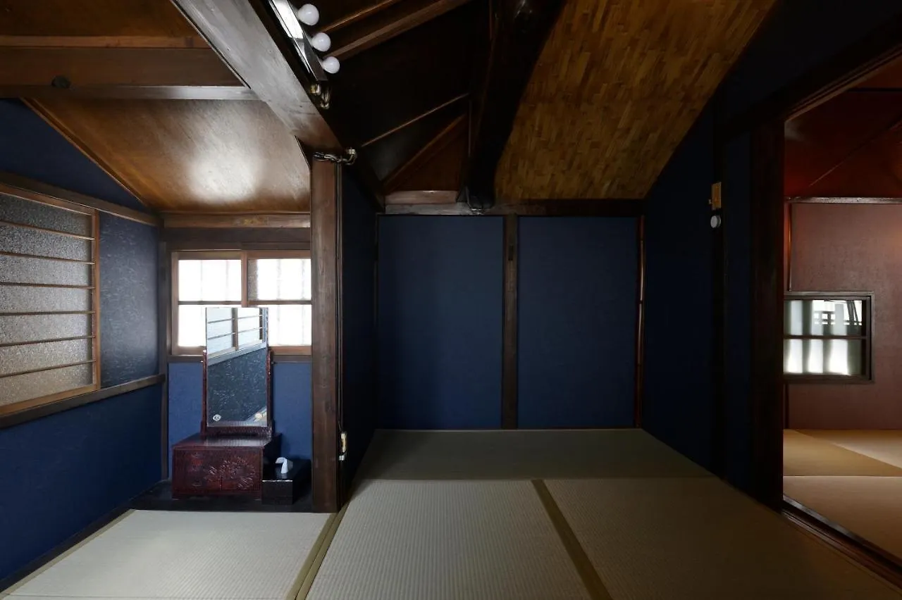 Villa Udatsuya Osaka Giappone
